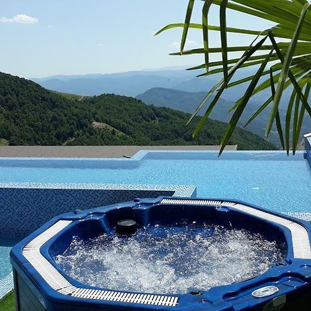 K19 Milmari Resort & Spa โคเปานิก ภายนอก รูปภาพ